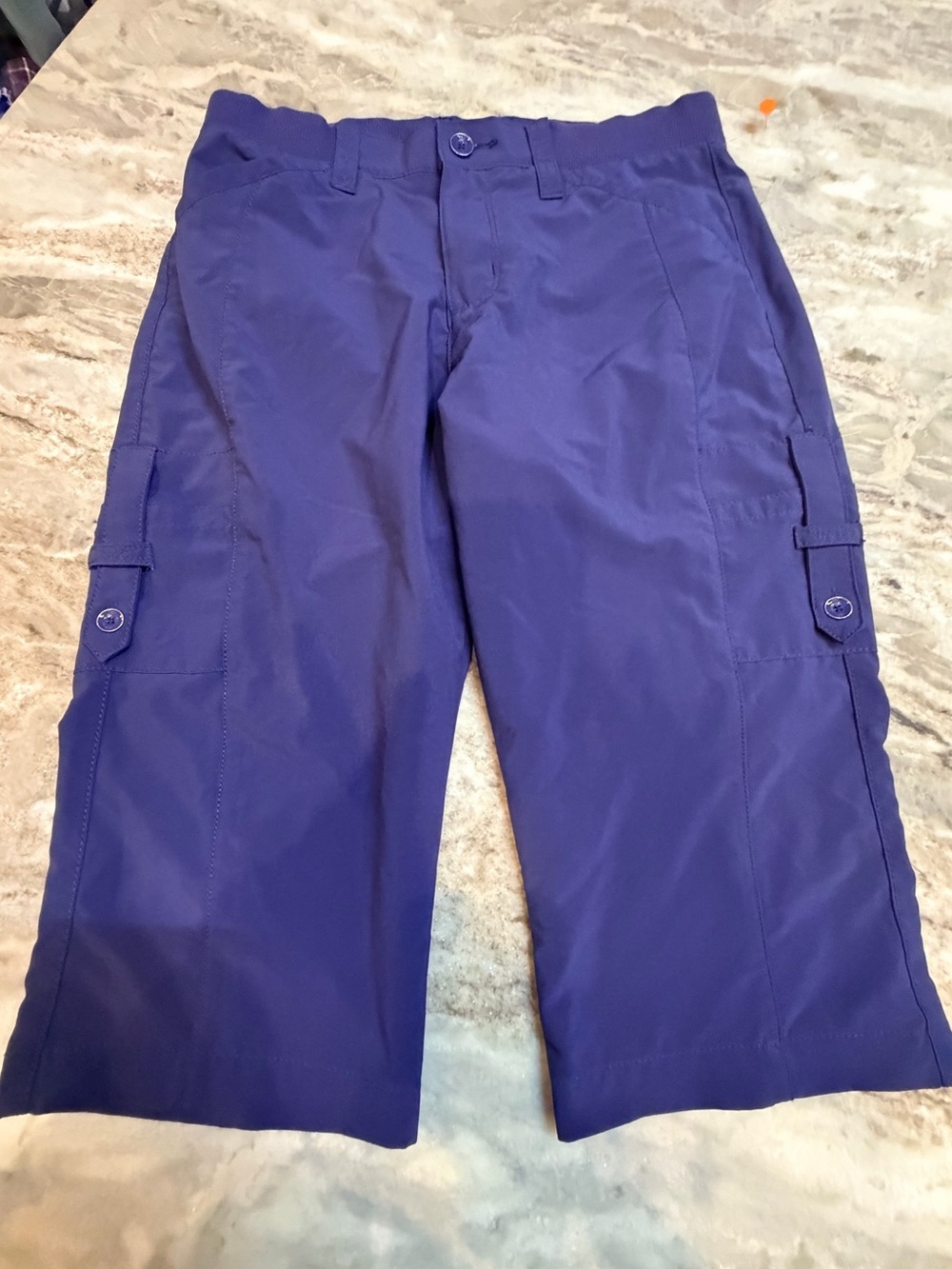 Lee Relaxed Fit Mid Rise Cargo Capri Pants Blue Size 6 Women’s Outdoor Casual